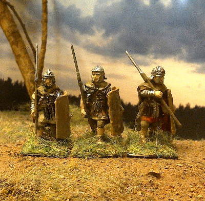 Römische Legionäre (gefechtsmäßig marschierend)