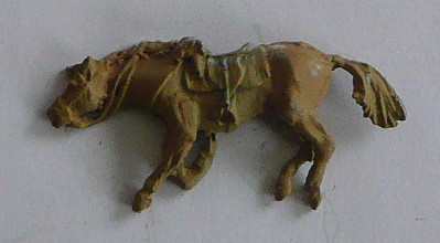 Totes preußisches Pferd (liegend)