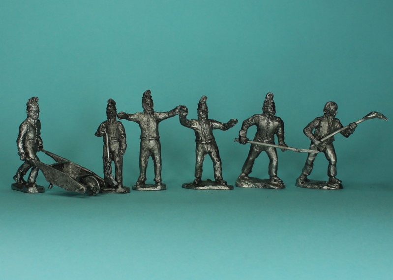 Franzosen - Soldaten bei der Pferdepflege (1805 - 1815)