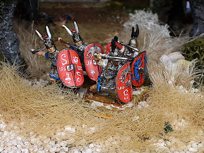 2 BC: Principes - Römische Legionäre (im Kettenhemd) - 1/72