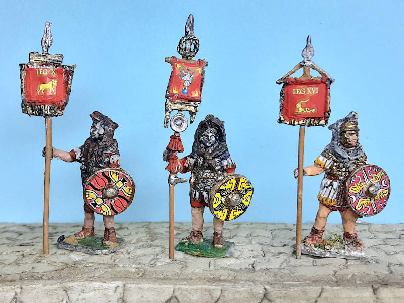 1 - 3 AD: Römische Standartenträger (Lorbeerkranz) - 1/72