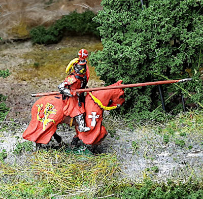 m-008-s 13. - 14. Jhd.:. Ritter mit Topfhelm "runde Scheibe" (im Angriff) - 1/72