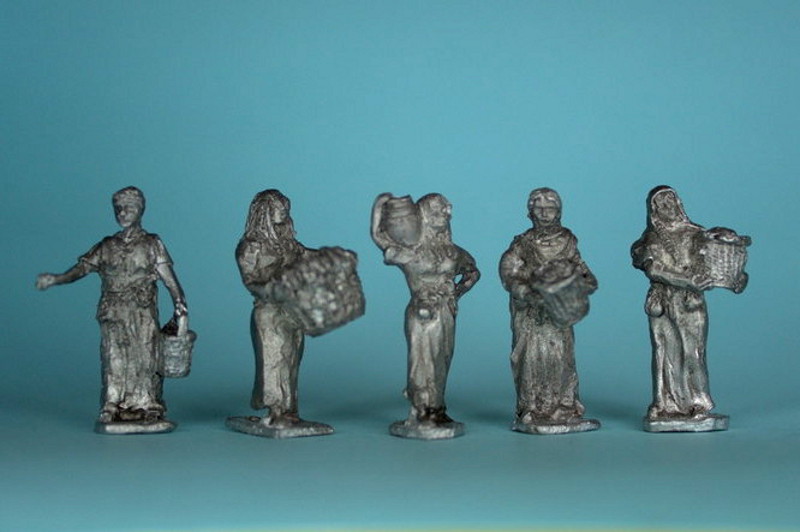 A232 1 BC - 3 AD: Germanisches Dorfleben - Frauen (bei verschiedenen Tätigkeiten)