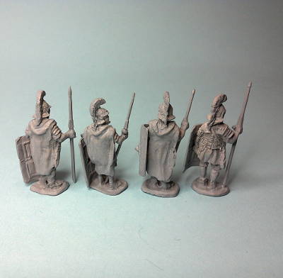 1 - 2 AD: Römische Legionäre (mit Umhang)